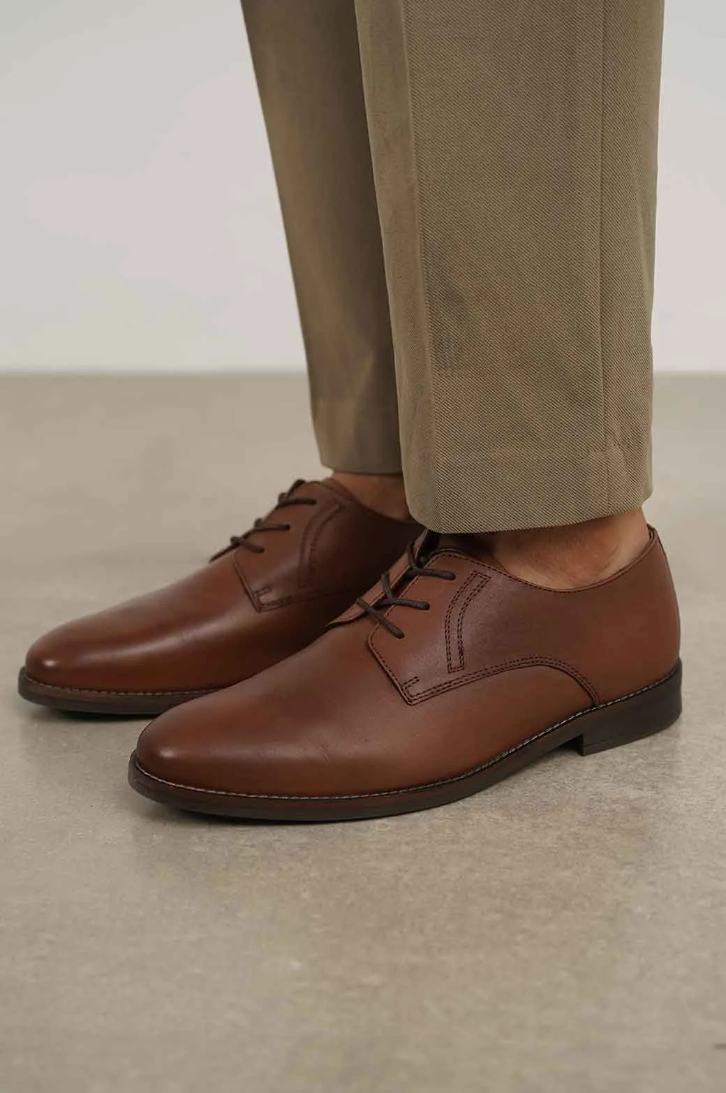 LACE-UP DERBY SHOES