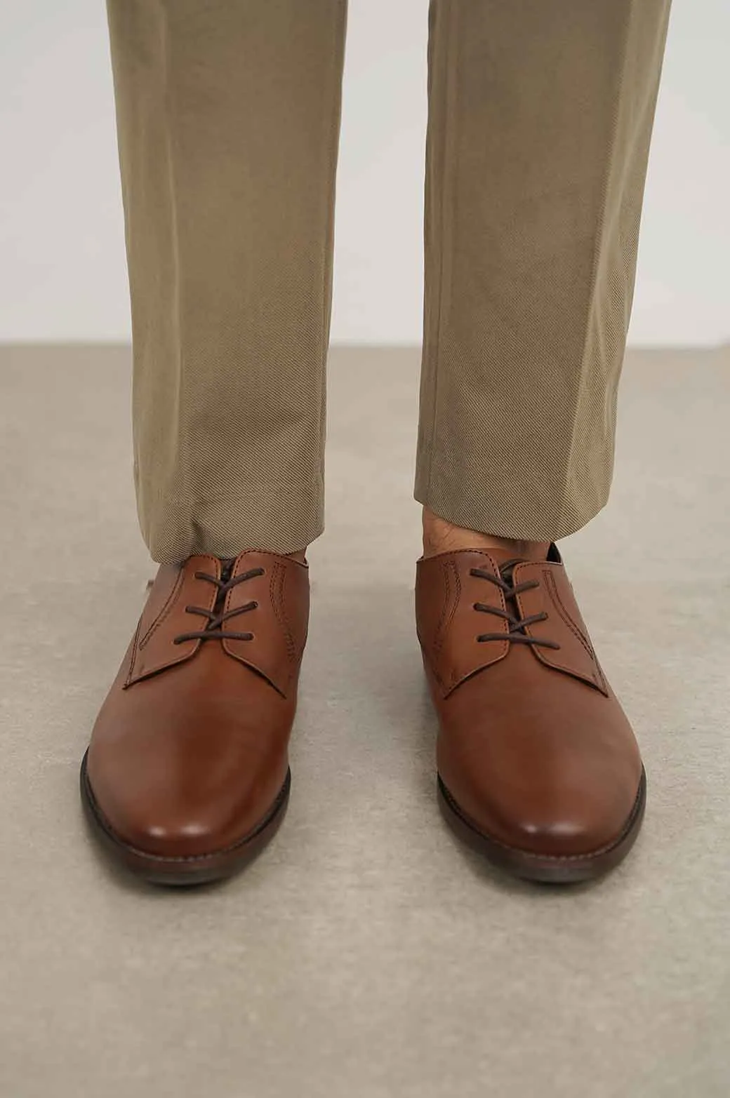 LACE-UP DERBY SHOES