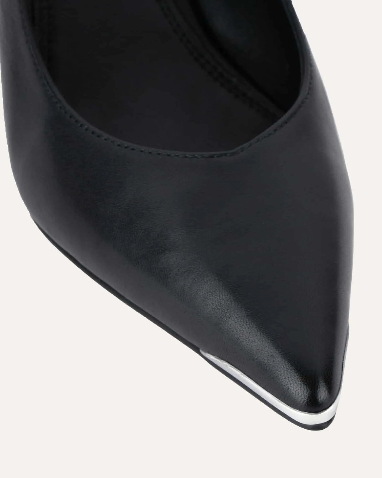 UPTON LOW HEELS BLACK LEATHER